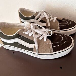 Vans in brown/ olive